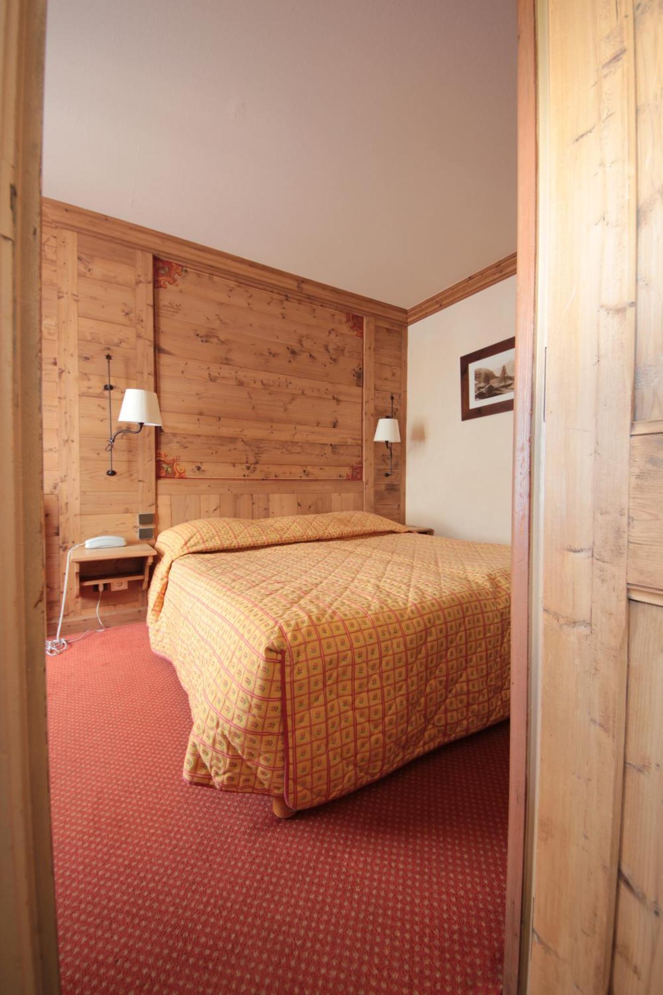 Hotel Champs Fleuris Morzine Room photo